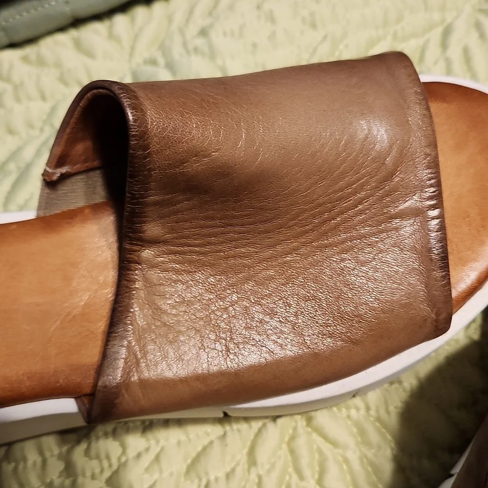 MIZ MOOZ New York City Pollock leather slip on platform sandals.